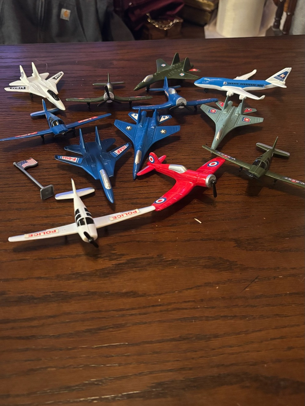 12 Plastic Toy Airplanes Military Jets Police Commercial Aircraft Made in China